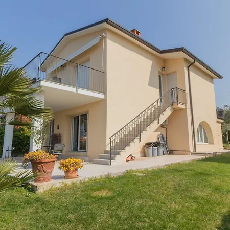 Bardolinolungolago Di Garda • Piscina • Parking * 巴多利诺